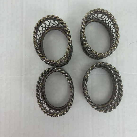 Vintage silver-plated loop wire napkin rings-set of 4 - Picture 4 of 7